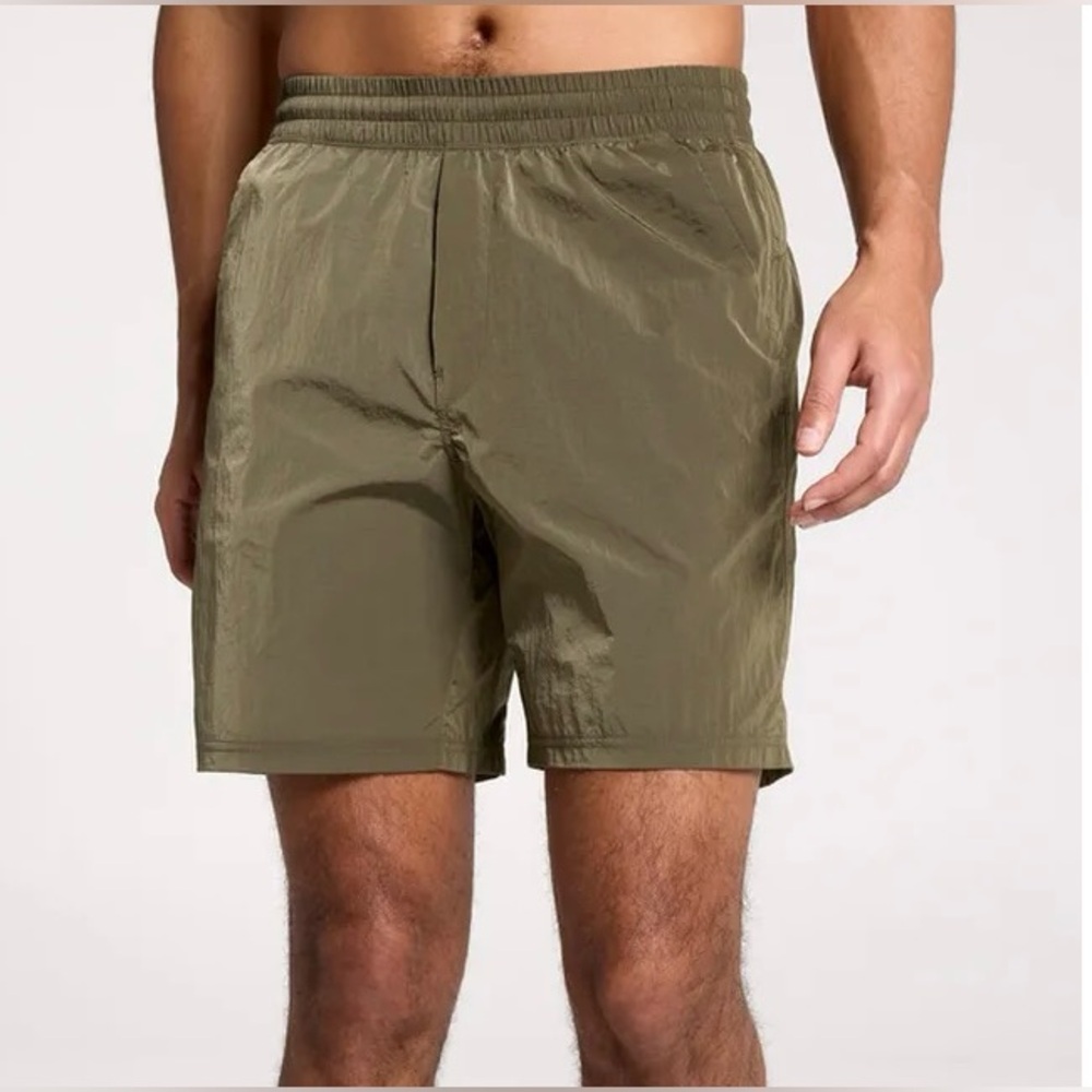 VRST Men's 7" All-In Unlined Short Olive Green Shine NWT